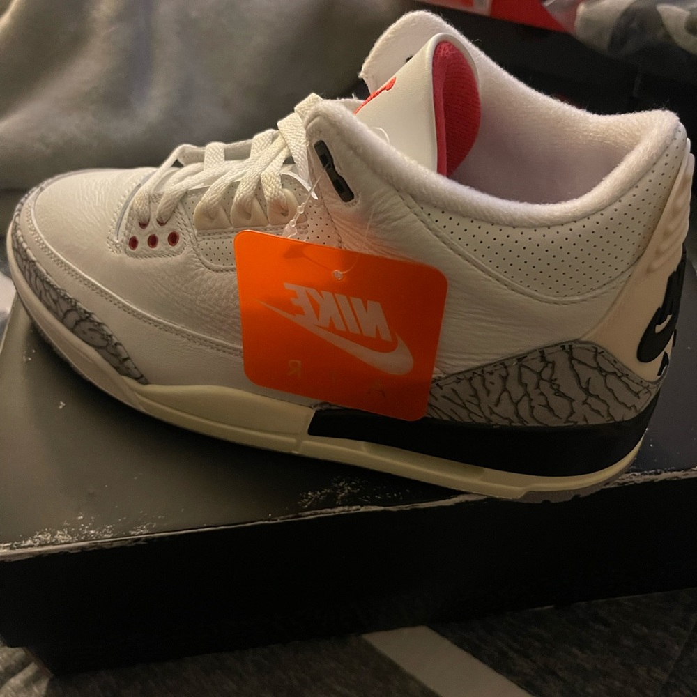 Jordan 3s